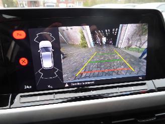 Volkswagen Golf Life picture 21