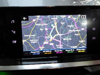 Peugeot 208 Active Pack picture 19