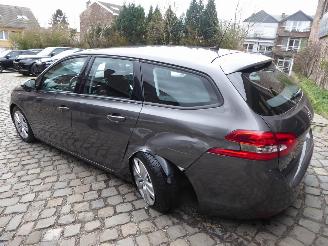 Peugeot 308 SW Active Pack picture 4