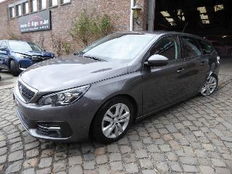 Schadeauto Peugeot 308 SW Active Pack 2021/9