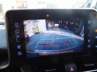 Toyota CH-R Hybrid picture 28