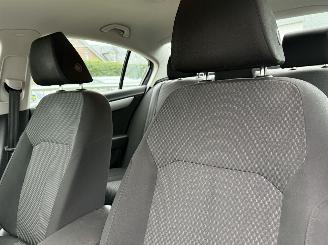 Volkswagen Passat 1.6 TDI picture 6