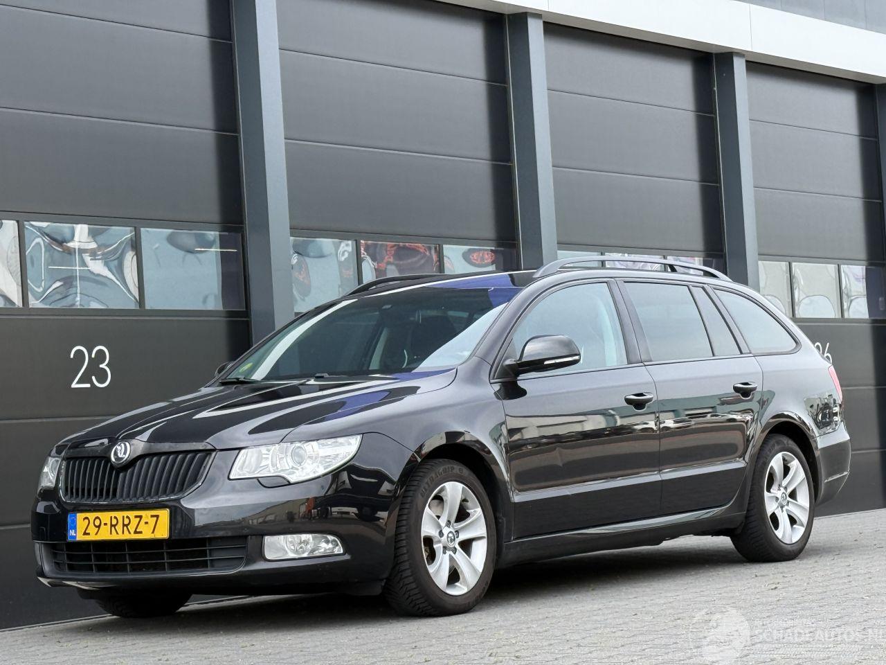Skoda Superb 1.6 TDI Greenline Navi Clima PDC