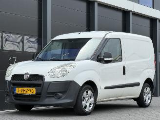 krockskadad bil bedrijf Fiat Doblo Cargo 1.3 MultiJet 2010/6