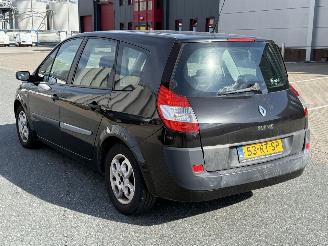 Renault Grand-scenic 2.0 16v 7-PERS AUTOMAAT picture 3