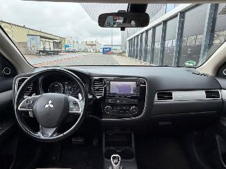 Mitsubishi Outlander 2.0 PHEV Instyle+ Dak Camera Leer picture 7