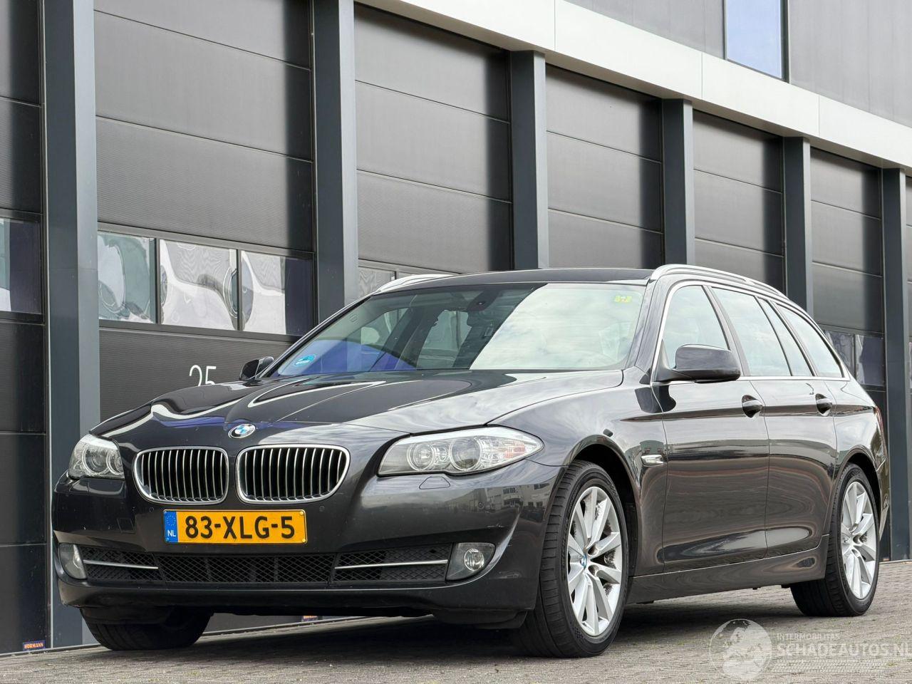 BMW 5-serie 520d Executive Xenon PDC Leer