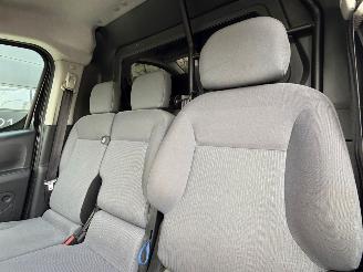 Peugeot Partner 1.6 e-HDI Navi Clima AUTOMAAT *MARGE* picture 9