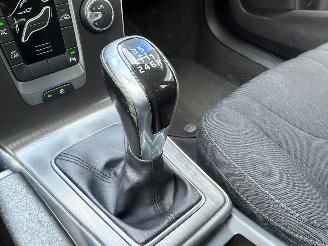 Volvo V-40 2.0 D2 Navi Clima PDC picture 11