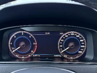 Volkswagen Golf 1.6 TDI Highline Virtual Cockpit Clima picture 9