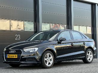 voitures voitures particulières Audi A3 LIMOUSINE 1.6 TDI Navi Xenon EURO-6 2017/6