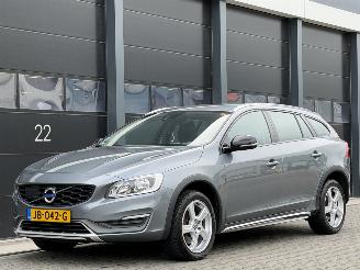 voitures voitures particulières Volvo V-60 Cross Country 2.0 D4 Navi Clima EURO-6 2016/1