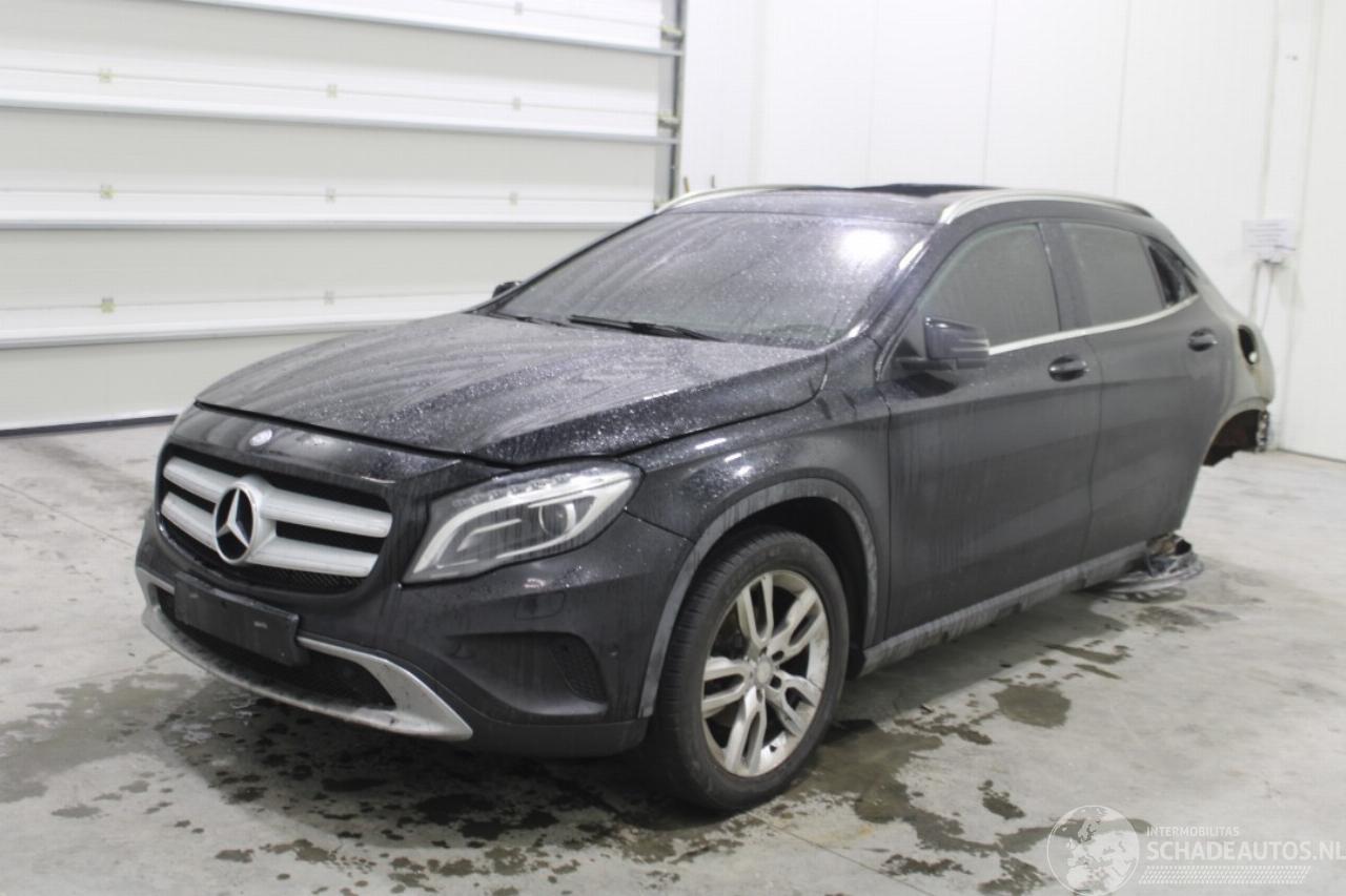 Mercedes GLA 200
