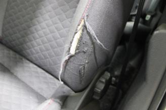 Volkswagen Golf  picture 17