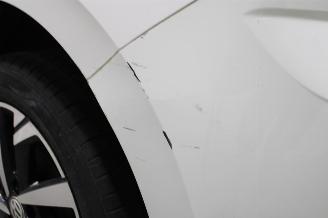 Volkswagen Golf  picture 7