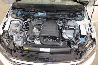 Volkswagen Golf  picture 12