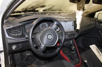 Volkswagen Golf  picture 9