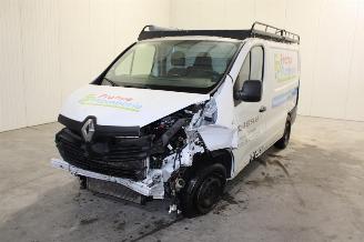 demontáž osobní automobily Renault Trafic  2019/10