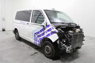 Volkswagen Transporter T6 Kombi picture 2