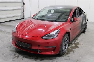 demontáž osobní automobily Tesla Model 3  2021/12