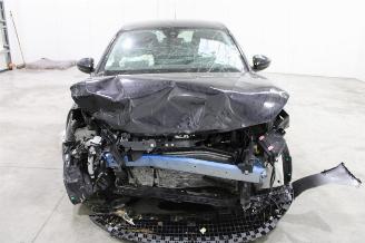 Peugeot 208  picture 5