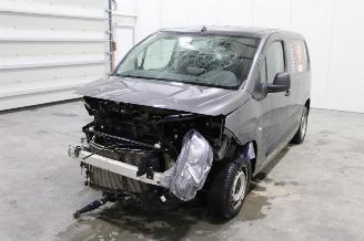 demontáž osobní automobily Peugeot Partner  2020/6