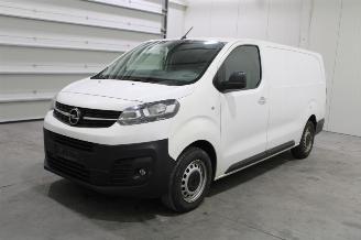 demontáž osobní automobily Opel Vivaro  2019/12