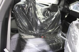 Peugeot 5008  picture 11