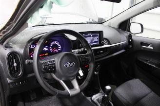 Kia Picanto  picture 9