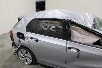 Volkswagen Golf  picture 21