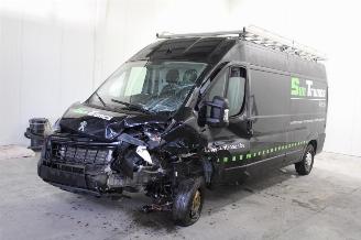 Unfallwagen Peugeot Boxer  2023/11