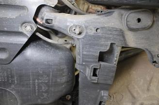 Peugeot 208  picture 18