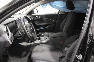 BMW 1-serie 118 picture 11