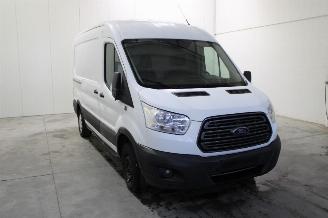 Ford Transit  picture 3