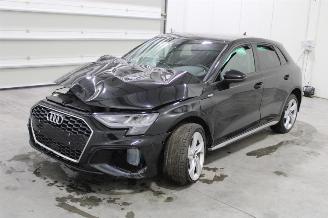 krockskadad bil auto Audi A3  2023/2