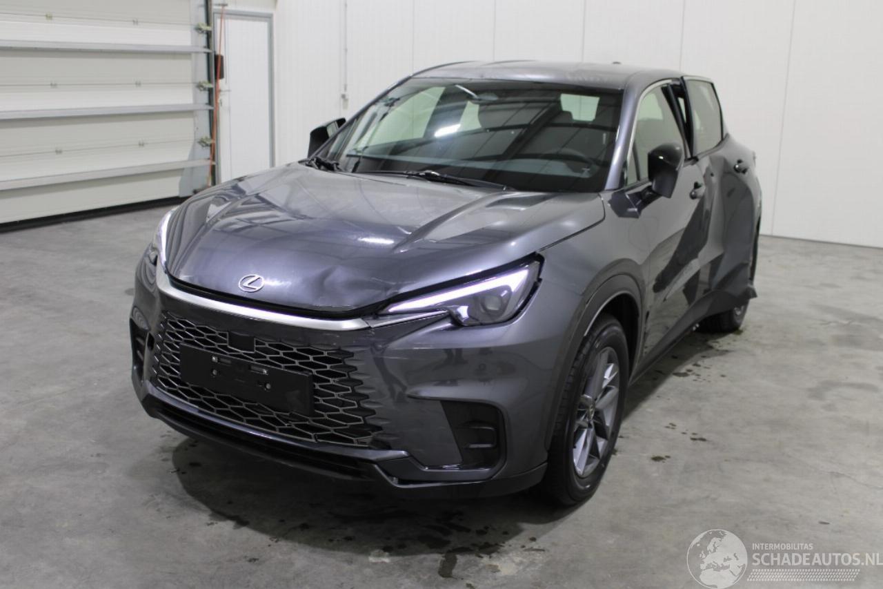 Lexus LBX 