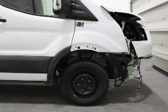 Ford Transit  picture 5