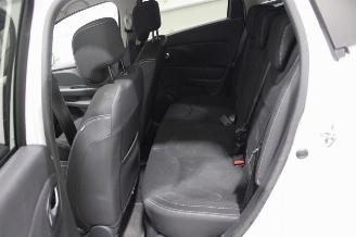 Renault Clio  picture 11