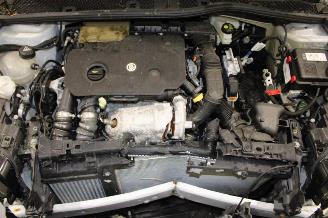 Peugeot 208  picture 15