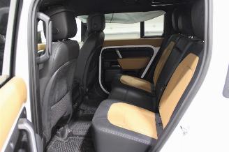 Land Rover Defender  picture 12