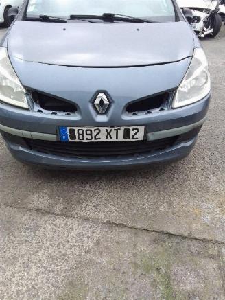 Renault Clio  picture 10