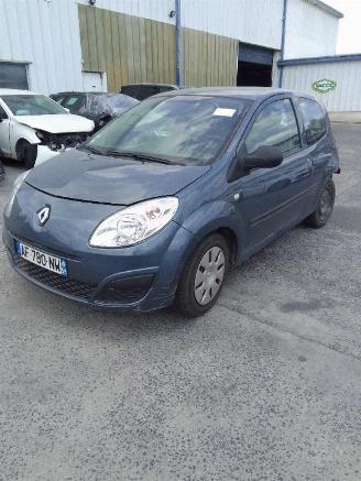 krockskadad bil auto Renault Twingo  2009/11