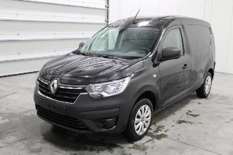 krockskadad bil auto Renault Express  2022/6