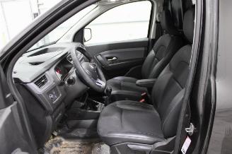 Renault Express  picture 9