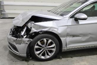 Volkswagen Passat  picture 5