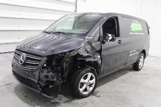 Damaged car Mercedes Vito  2022/11