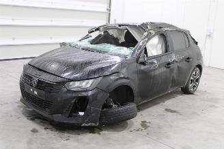 demontáž osobní automobily Peugeot 208  2024/2