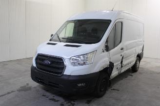 krockskadad bil auto Ford Transit  2020/6