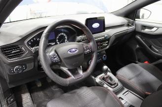 Ford Focus  picture 10