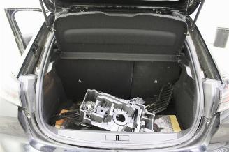 Peugeot 208  picture 20